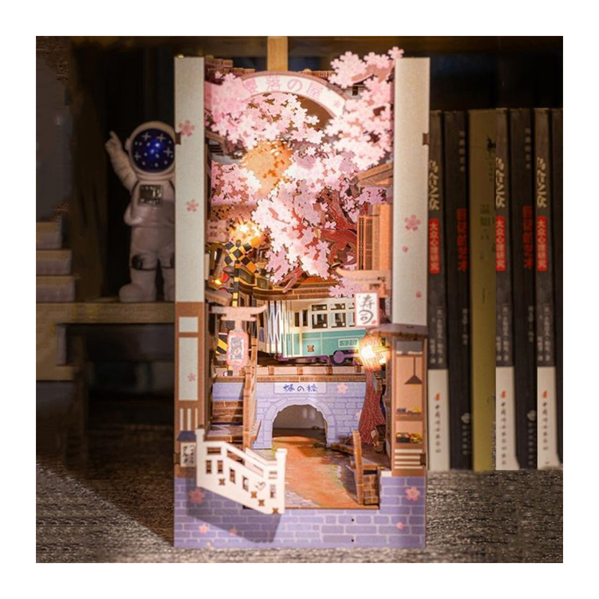 ELEVEN-CUTE DIY Holz Buch Nook Regal Einsatz Kit mit japanischem Kirschblüten-Design in Mehrfarbig - Bild 1