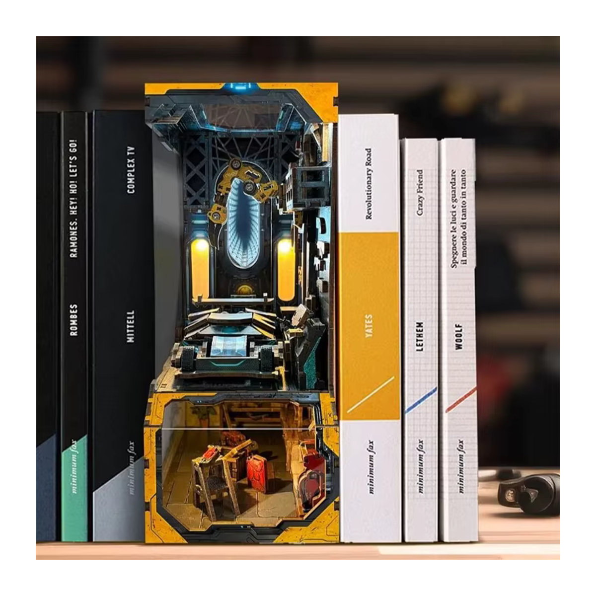 ELEVEN-CUTE DIY Holzbuch Nook Regal Einsatz Kit Automotive Werkstatt Miniatur Modell mit Licht - Bild 3