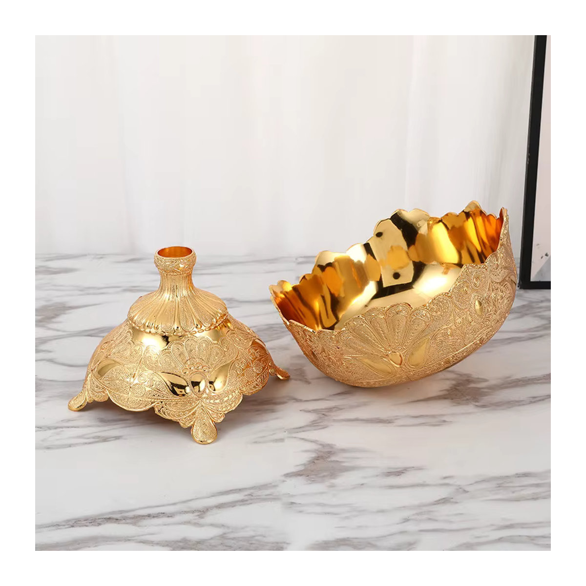 Erddim Serviertablett aus Metall in Gold mit floralem Design, rundes Obsttablett für Obst, Dessert und Snacks zur Tischdekoration - Bild 4