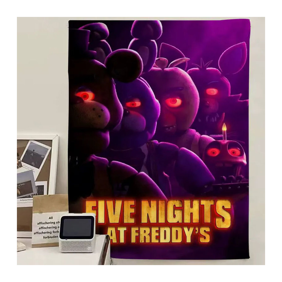 Five Nights at Freddy's Cartoon Wandteppich in Lila als dekorativer Textil-Wandbehang im Hochformat - Bild 2