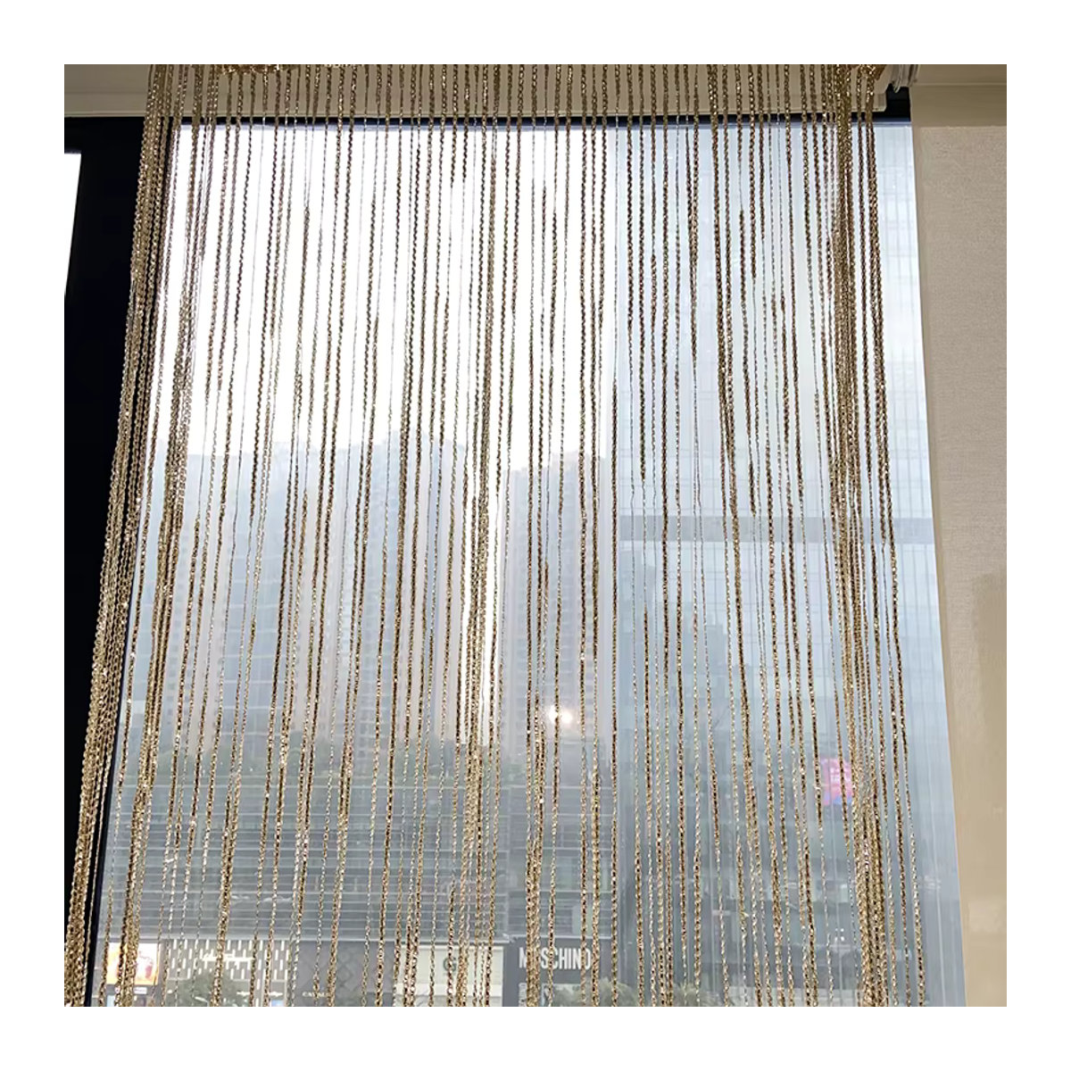 Flash Line Shiny Tassel String Vorhang von HOLAROOM in Rot-Gold als dekorativer Raumteiler für Fenster und Türen - Bild 2
