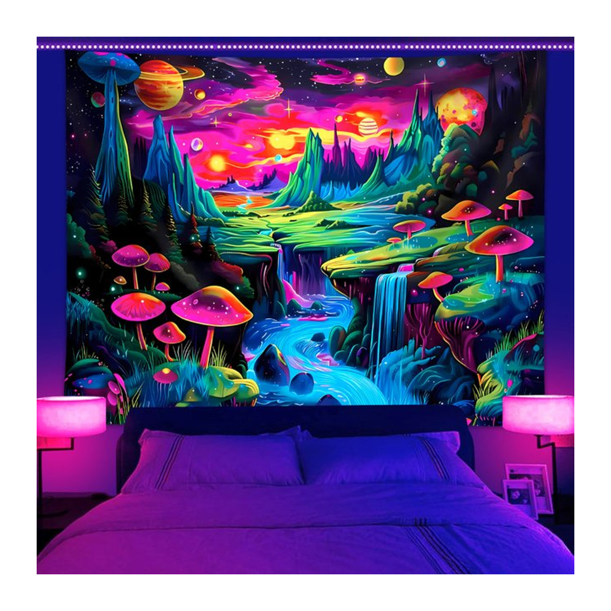 Fluoreszierender Wandteppich mit Pilz- und Weltraumplaneten-Landschaft in Multicolor, UV-responsives Wandbild zur Schlafzimmerdekoration - Bild 1