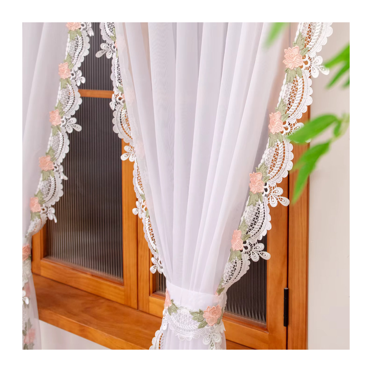 FLYINGCURTAINS Halbtransparente Spitzenvorhänge mit bunter Bestickung in Weiß - Bild 2