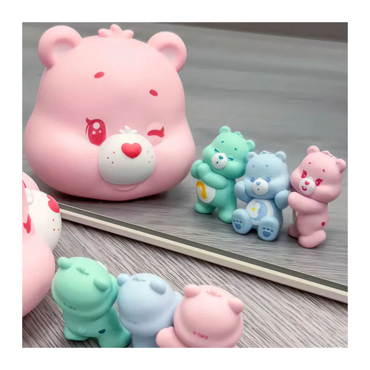 Funism Care Bears Glow Daily Series Bärenkopf Blindbox Mehrfarbige Sammelfigur aus Kunststoff zur Heimdekoration - Bild 3