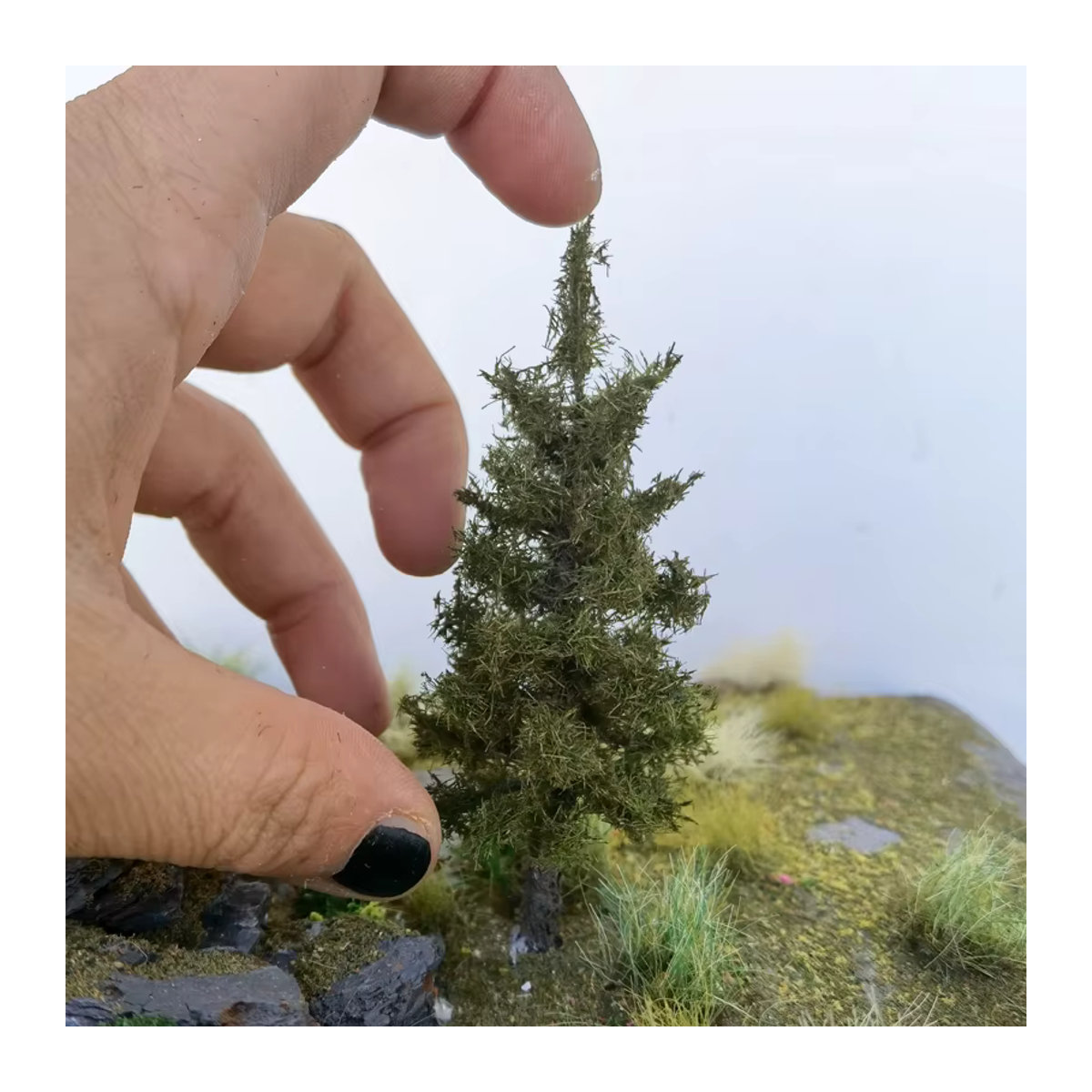 FunTrying Miniatur-Kiefer-Modellbaum aus Draht für Tischlayout und DIY, Herbst-Design in Dunkelgrün und Beige - Bild 3