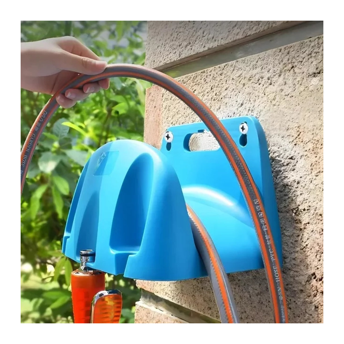 Gartenschlauch Halter aus Kunststoff in Blau zur Bewässerung und Schlauchorganisation als Wandhalterung - Bild 1