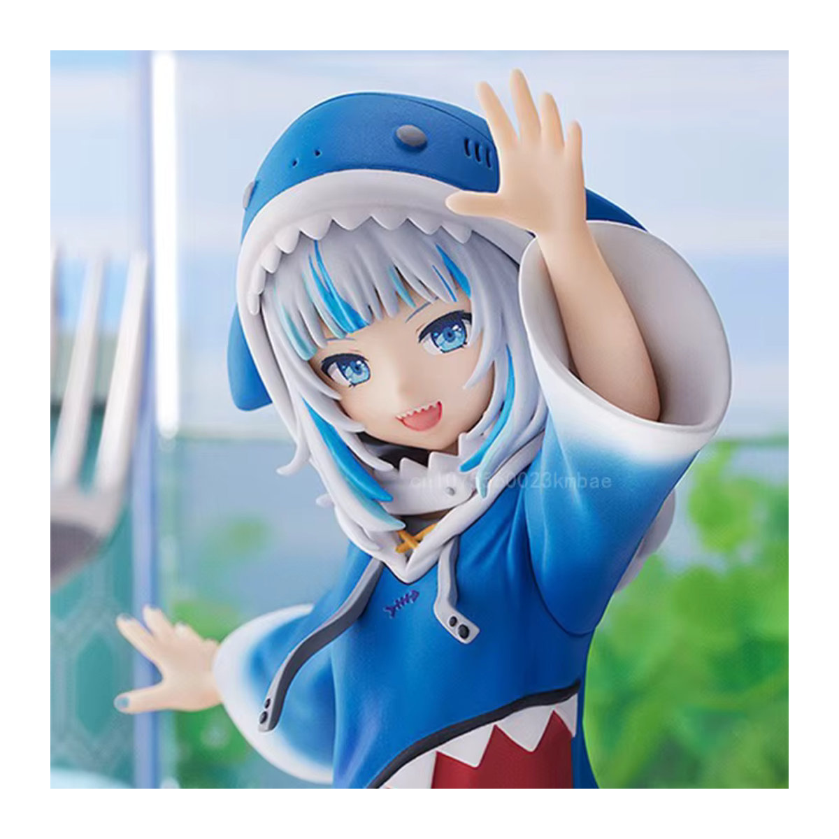 Gawr Gura Hololive Anime Figur in Blau, Kawaii Hai Modell aus Kunststoff, 15 cm Höhe - Bild 2