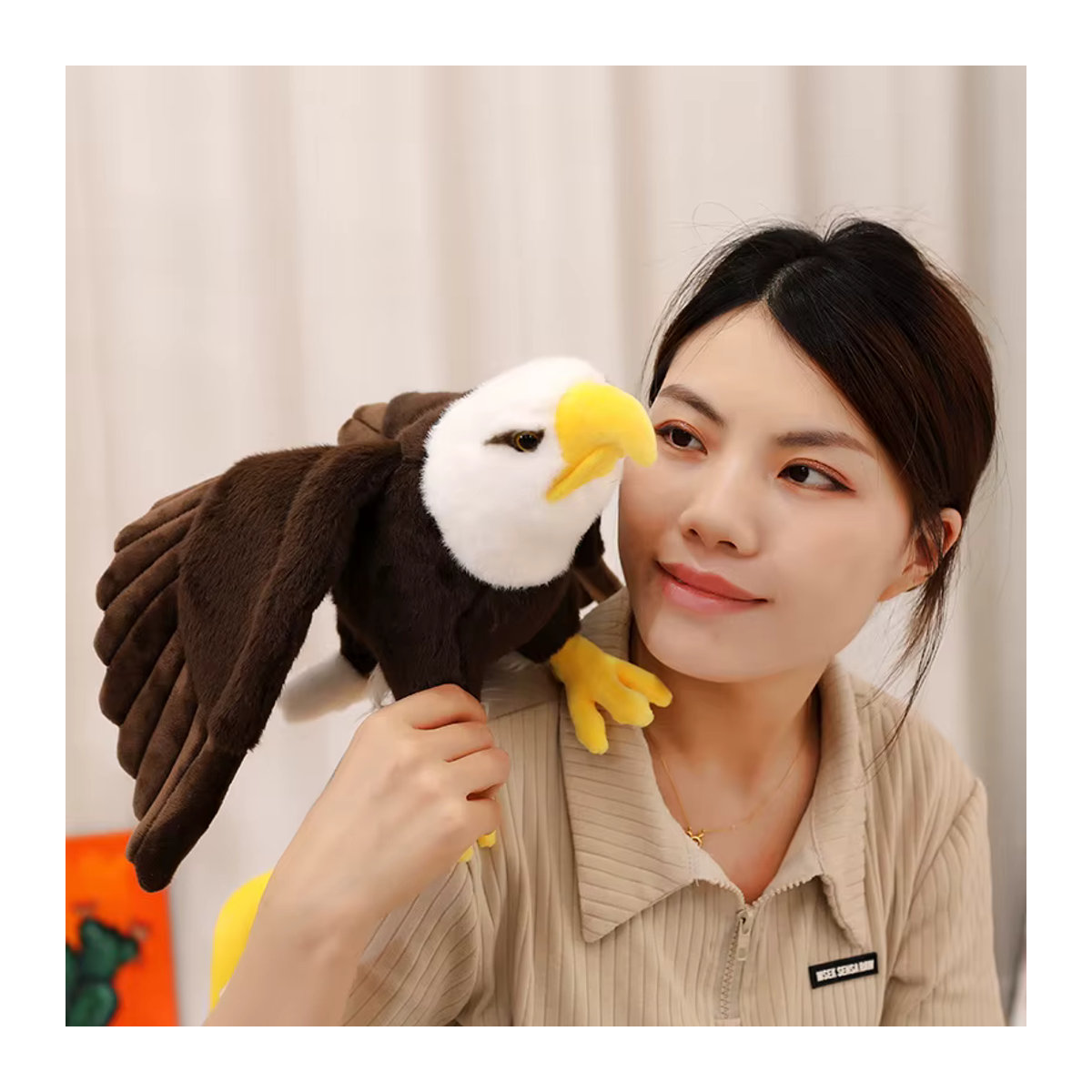 GDzaccly Weißkopfseeadler Plüschtier in Weiß und Braun als weiches Stofftier für Kinder - Bild 2