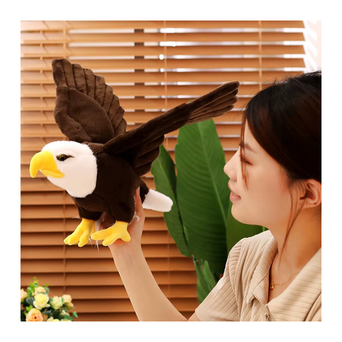 GDzaccly Weißkopfseeadler Plüschtier in Weiß und Braun als weiches Stofftier für Kinder - Bild 4