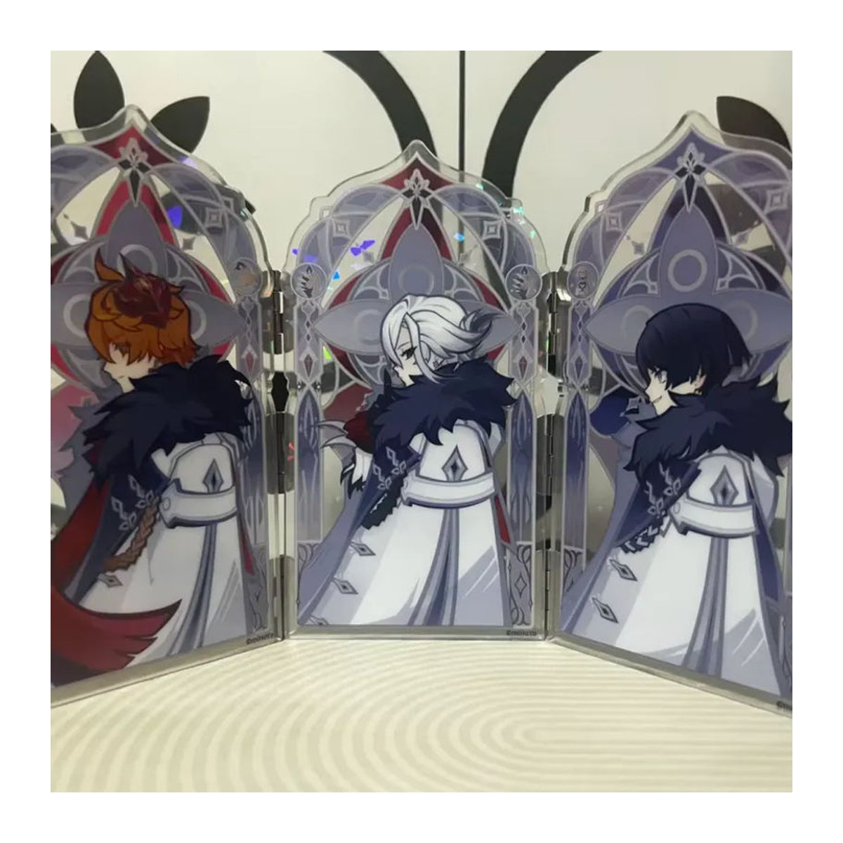 Genshin Impact Frostbite und Sovereign Blaze Serie kombinierbare Acryl-Standee-Figuren aus Kunststoff in mehrfarbig und transparent als Desktop-Deko - Bild 3