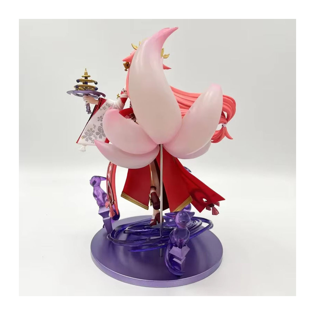Genshin Impact Yae Miko Figur, mehrfarbige Actionfigur als Sammlerstück und Dekoration, Höhe: 25 cm - Bild 4