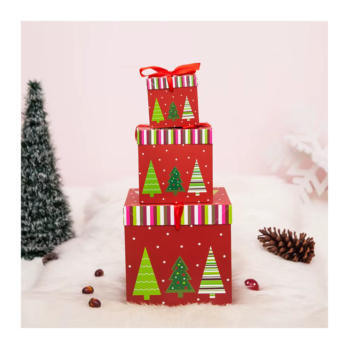 Geometrische Weihnachtsgeschenkboxen zur Dekoration und Präsentation von Pralinen oder Keksen für Weihnachten und Neujahr - Bild 3