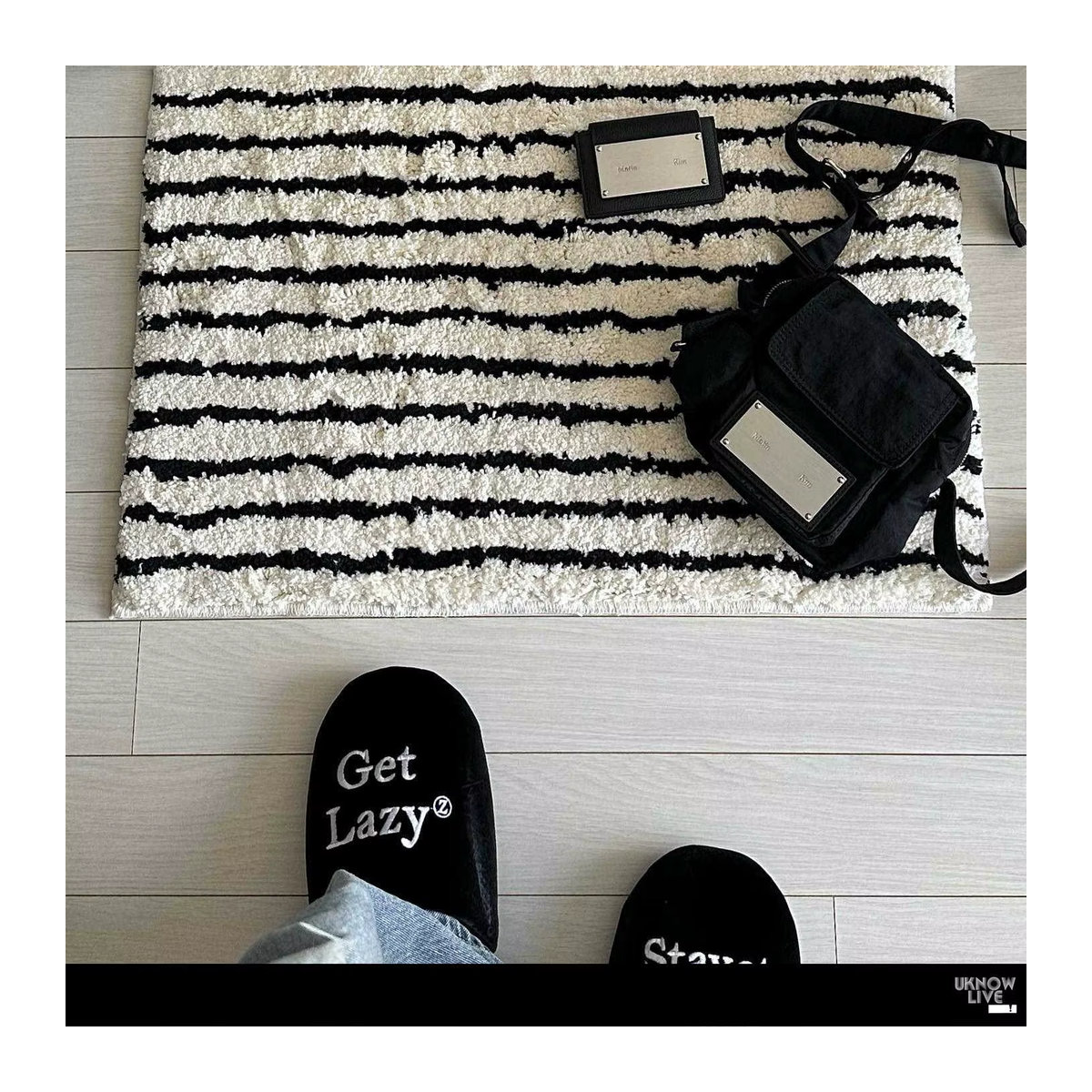 Getufteter Teppich im Nordic Wabi-Sabi-Stil mit schwarz-weißem Schachbrettmuster für Schlafzimmer und Badezimmer - Bild 2