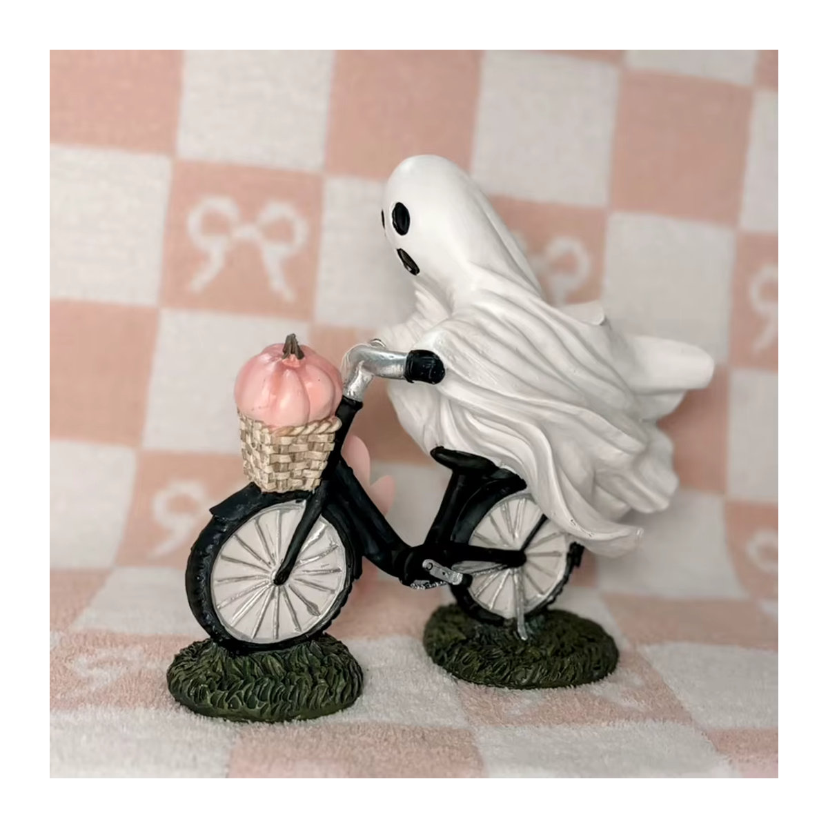 Ghost Bike Rider Actionfigur mit rosa Kürbis für Halloween Tischdekoration - Bild 4