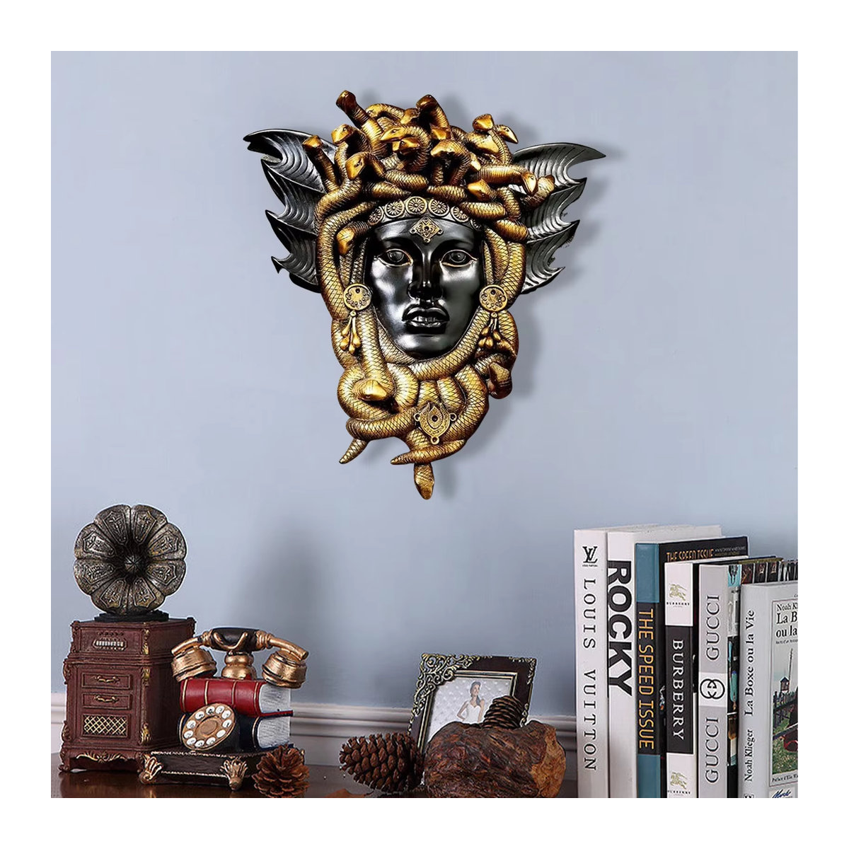 Goldene Medusa-Kopf Skulptur aus Kunstharz als Wandbehang für dein Zuhause - Bild 5