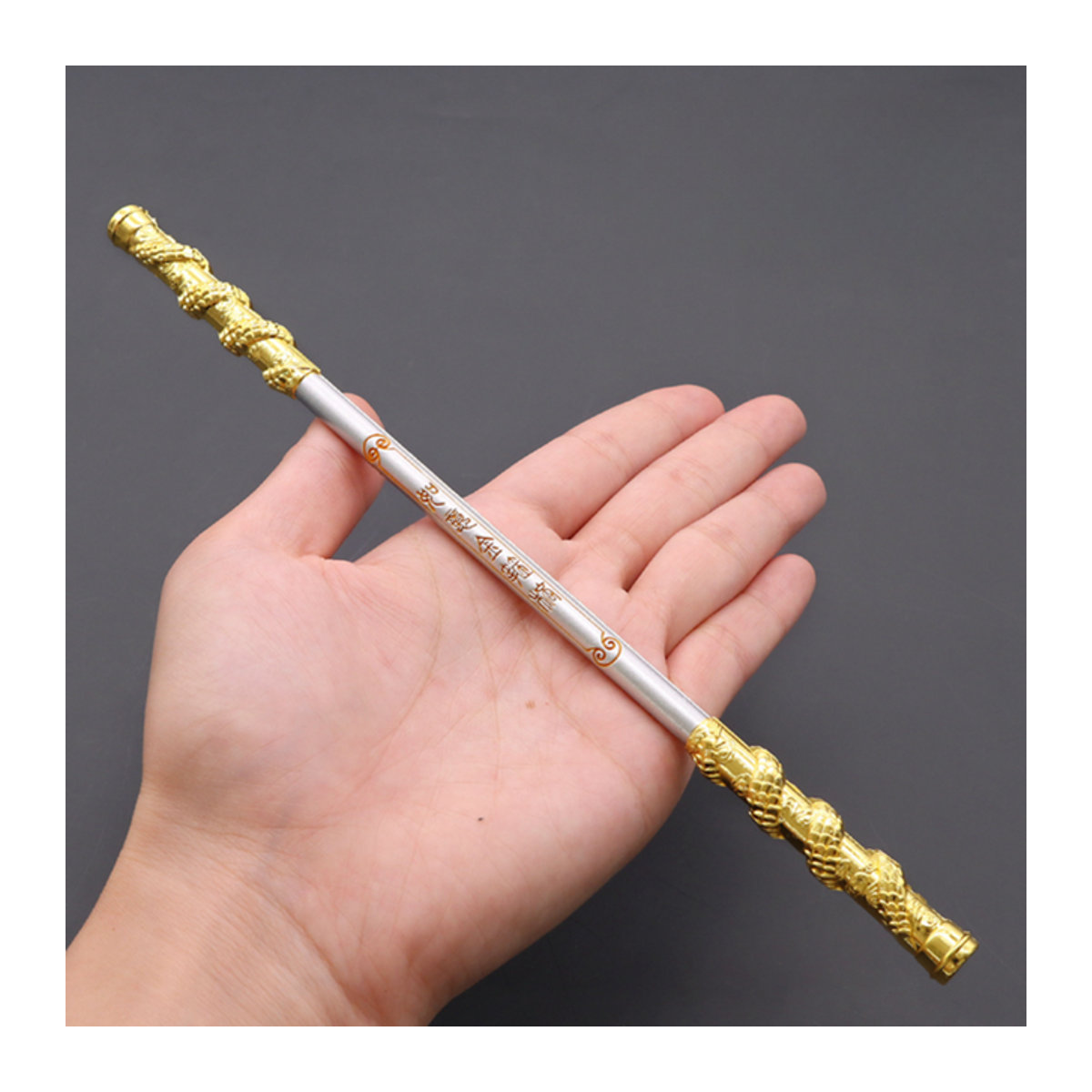 Goldene Sonne Wukong Figur aus Metalllegierung, Dekorative Affen-Modellfigur, Höhe: 22 cm - Bild 1