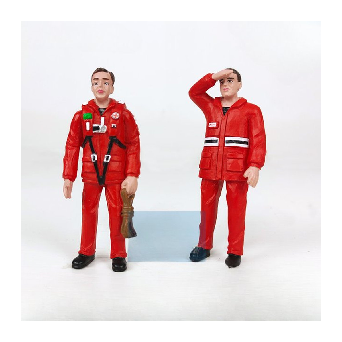 Goni Rettungsschiff Puppe Modell Kapitän und Matrosen in Rot für Universal-Szenen aus Kunststoff - Bild 1