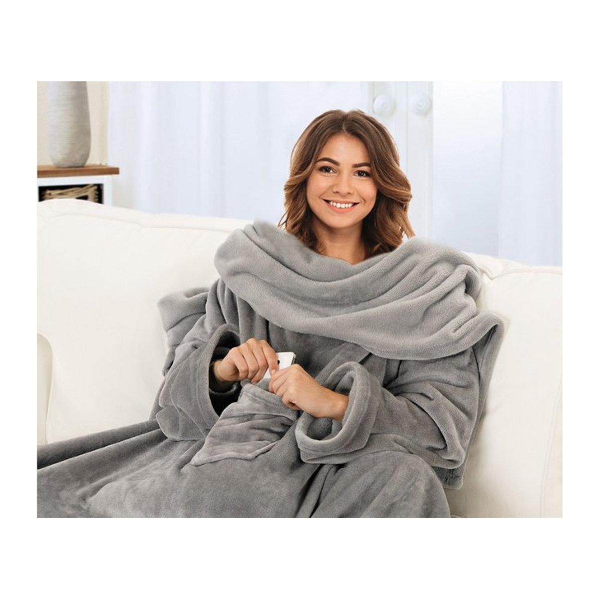 GÖZZE Fleece-Kuscheldecke mit Ärmeln in Silber/Grau, B: 240 cm, H: 150 cm - Bild 1