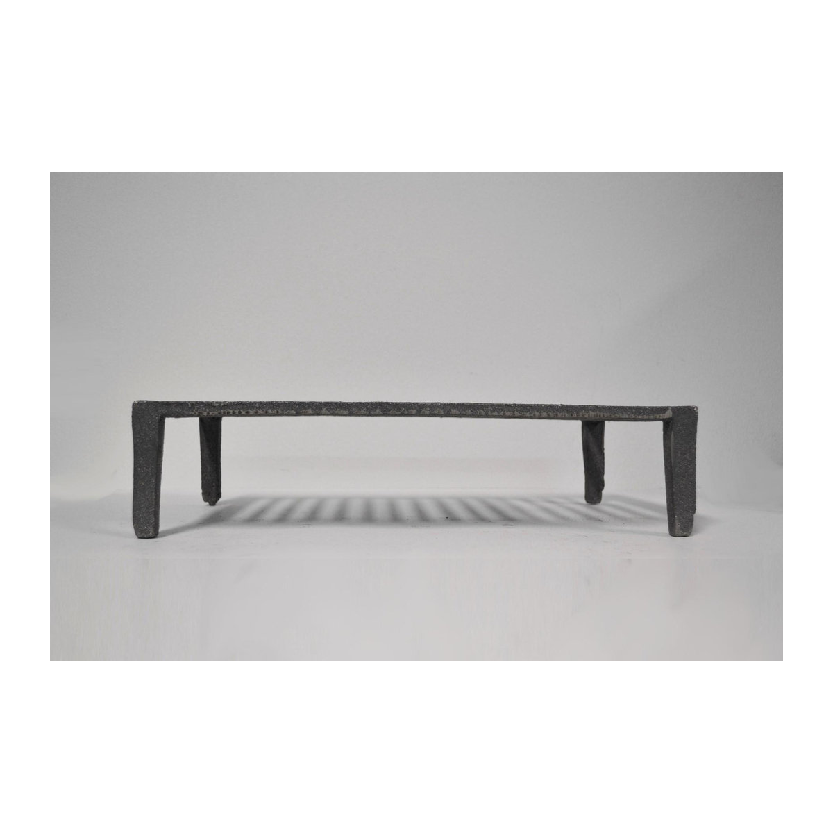 Gusseiserner Rost auf Füßen für Kamin und Grill von Super Merchant, B/T/H: 39 x 23,5 x 9 cm - Bild 2