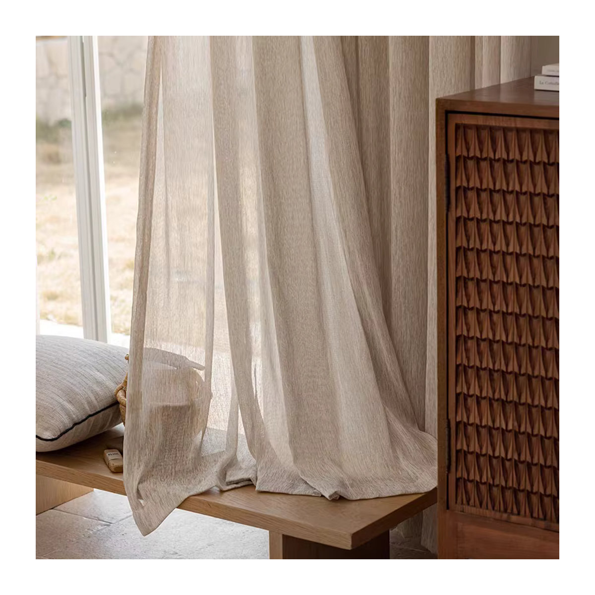 Halbtransparente Voile-Vorhänge in Weiß als Lichtfilter und Sichtschutz für dein Wohnzimmer, Schlafzimmer oder deine Küche - Bild 3