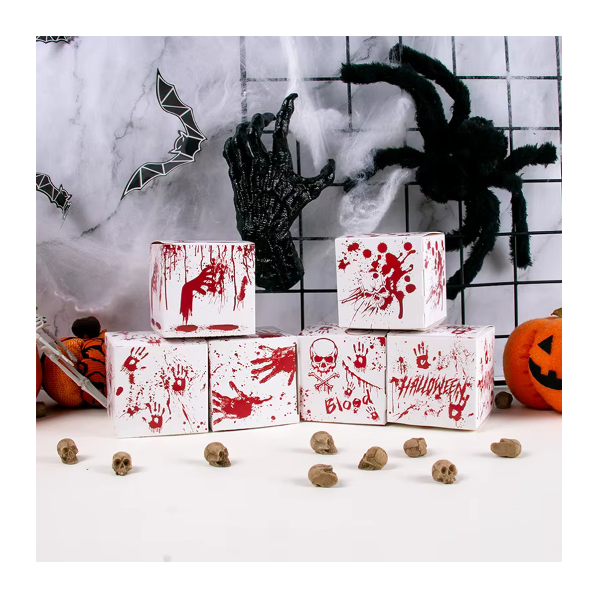 Halloween Süßigkeiten Tüte mit blutigem Handabdruck in Weiß aus Papier für Partyzubehör und Geschenke - Bild 2