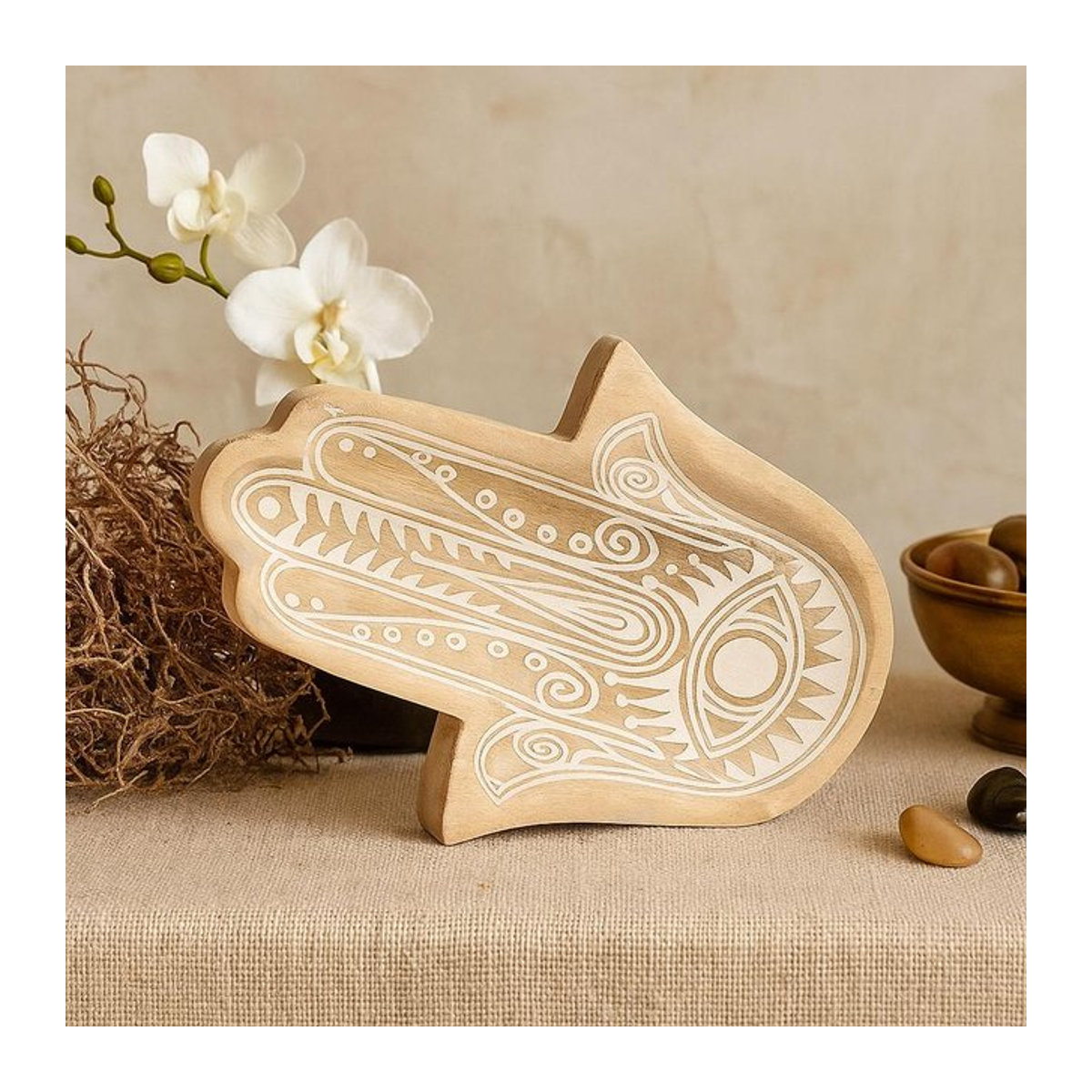 Hamsa Weißwasch Langes Tablett aus Holz mit Paisley-Muster in Weiß, B/T/H: 30 x 20,5 x 2,5 cm - Bild 1