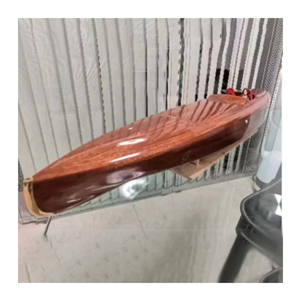 Handgefertigtes Schiffsmodell G5 Schnellboot-Set aus Lindenholz in Braun mit Fernbedienung und 900 mm Länge - Bild 2