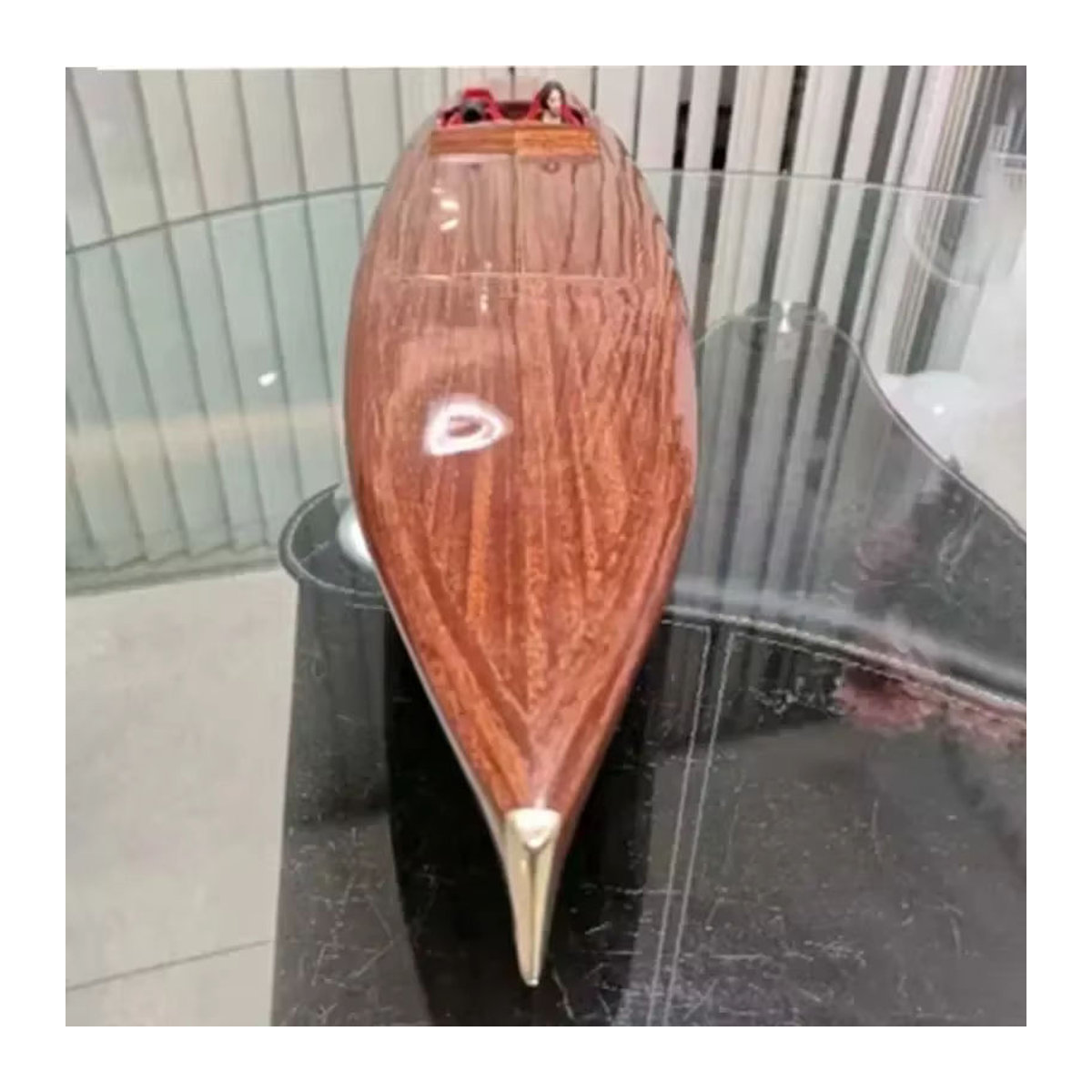 Handgefertigtes Schiffsmodell G5 Schnellboot-Set aus Lindenholz in Braun mit Fernbedienung und 900 mm Länge - Bild 3
