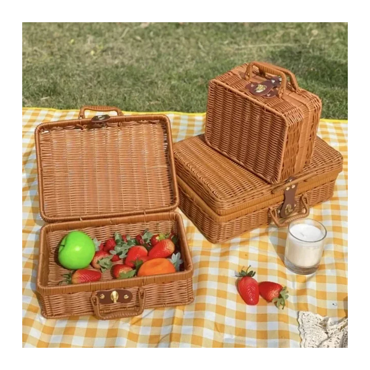 Handgemachter Retro Rattan Koffer aus Stroh als Picknickkorb und Reisebehälter - Bild 1