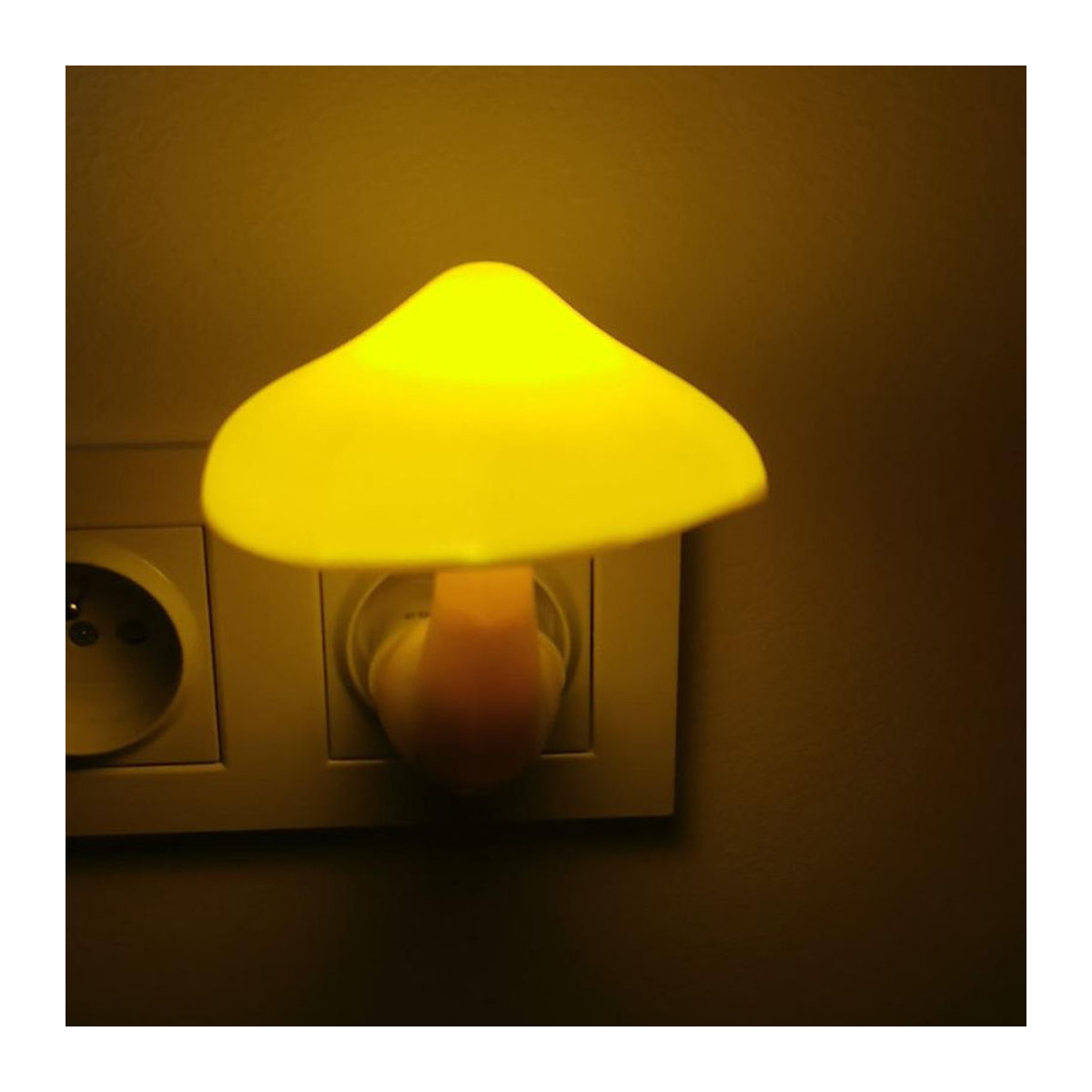 Happy6 LED-Nachtlicht Pilz-Wandleuchte mit Induktion und Lichtsteuerung in Gelb und Warmweiß aus Polycarbonat - Bild 2