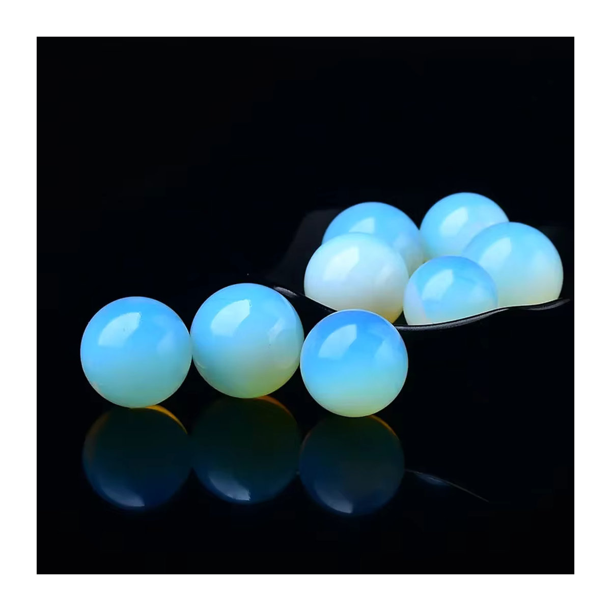 Harmonious Crystalloid Opal Globus Polierter Massage Ball aus Stein in Weiß oder Blau, Durchmesser: 30-50 mm - Bild 7