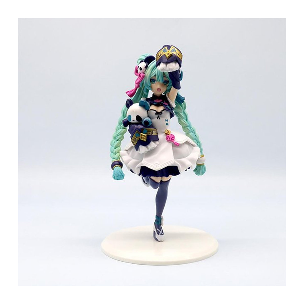 Hatsune Miku Actionfigur im chinesischen Panda-Stil von Fashnics, multicolor, Höhe: 18 cm - Bild 1