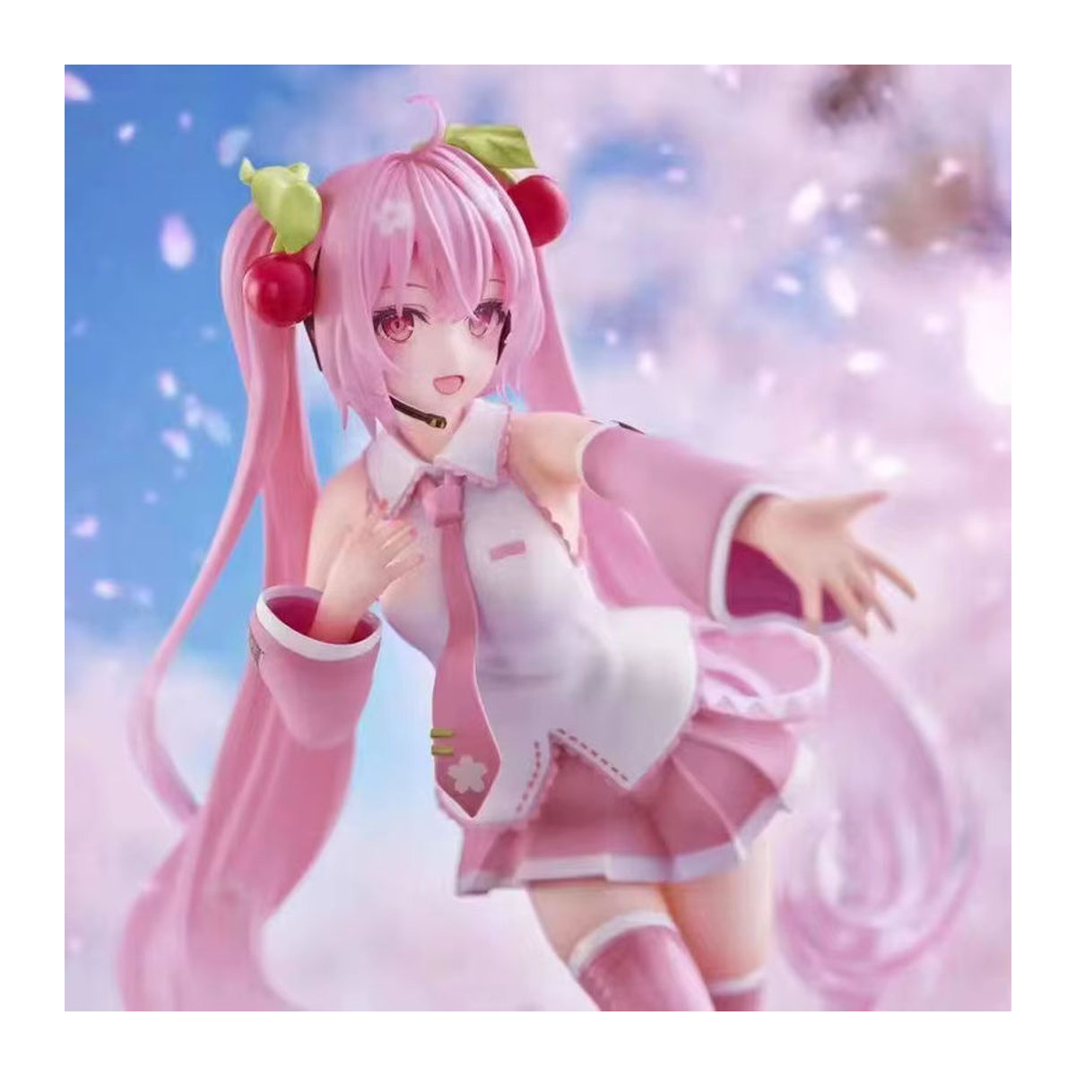 Hatsune Miku Sakura Serie Anime Figur in Rosa aus Kunststoff zur Dekoration - Bild 2
