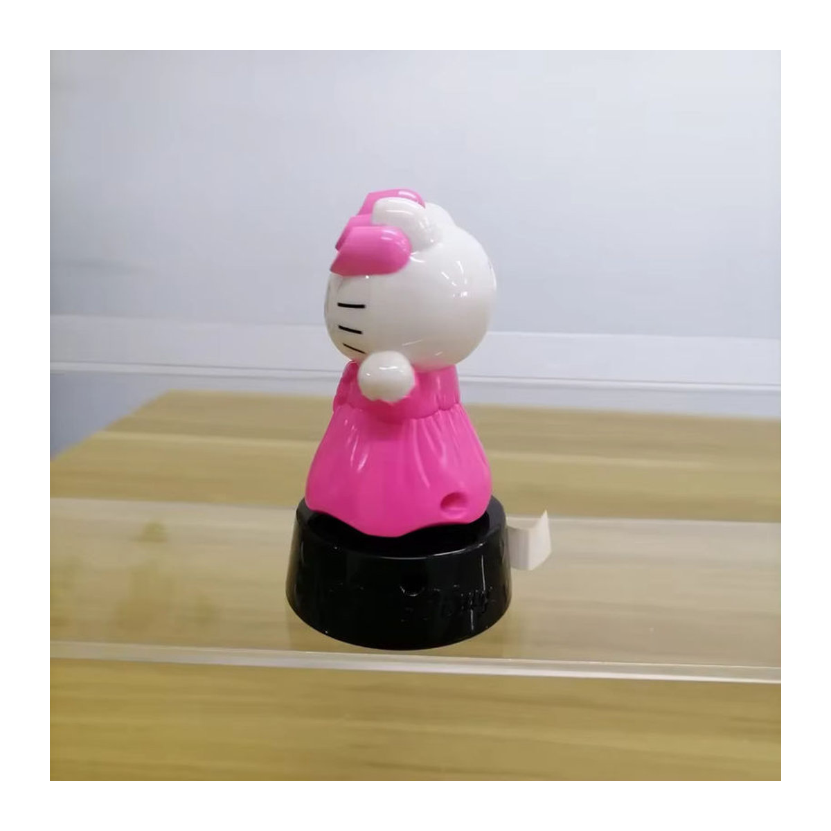 Hello Kitty Interaktive Wackel-Figur als Tischdekoration in Weiß und Rosa aus Kunststoff - Bild 4