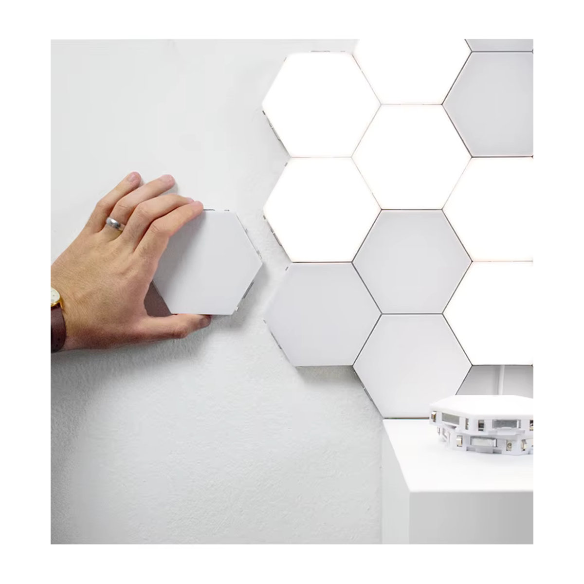 Hexagon LED Wandleuchte mit Touch Switch und DIY Splicing Funktion, moderne Smart Home Nachtlicht Lampe für Wohnzimmer und Gaming Zimmer, Weiß - Bild 4