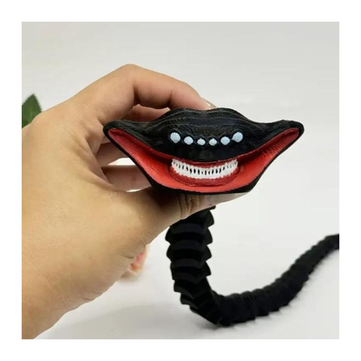HOMAVA 3D-gedrucktes Meerestier-Spielzeug, artikuliertes Horror-Meereskreatur-Modell in Grau - Bild 2