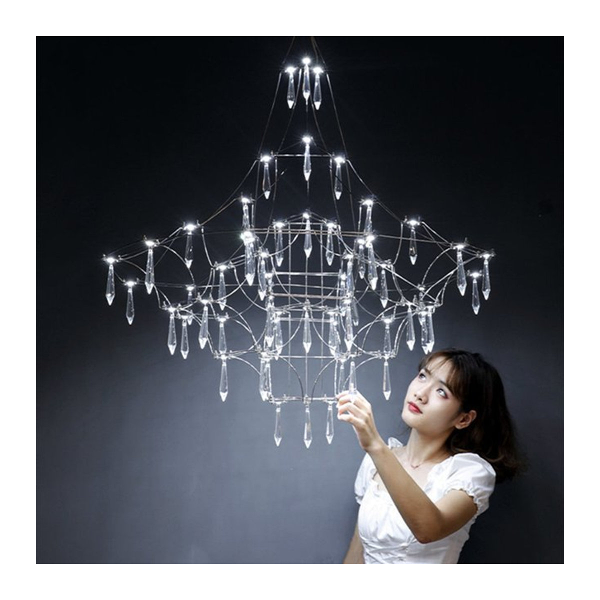 Homelover Mira Quasar Pendelleuchte mit LED und Kristall-Design in Gold und Chrom - Bild 1