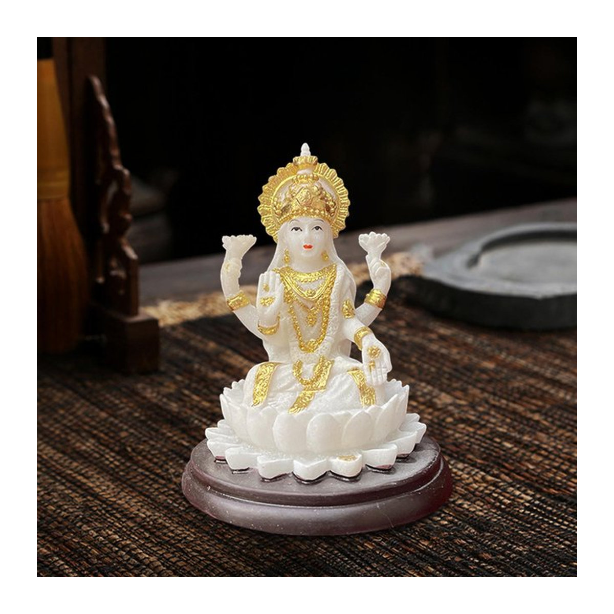 Homyl Lakshmi Statue Indische Göttin in Weiß aus Kunstharz als Feng Shui Dekorationsfigur für Tisch und Regal - Bild 1