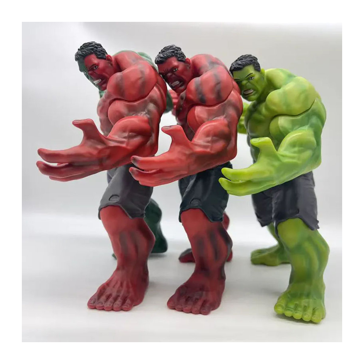 Hot Toys Hulk Roter Riese Actionfigur aus Kunststoff, Höhe: 20 cm, Farbe: Rot/Mehrfarbig - Bild 3