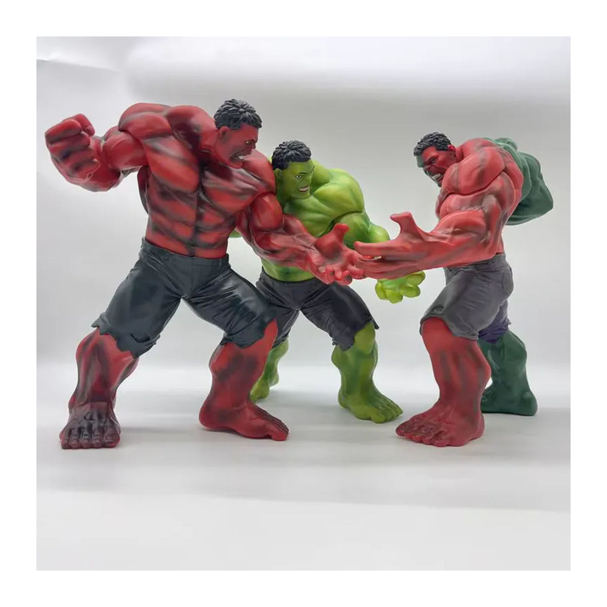Hot Toys Hulk Roter Riese Actionfigur aus Kunststoff, Höhe: 20 cm, Farbe: Rot/Mehrfarbig - Bild 5
