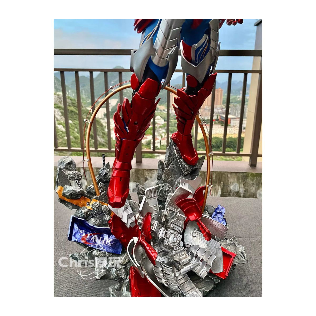 Hot Toys Iron Man MK5 SDZ Marvel The Avengers Anime Figur mit Leuchteffekt als extra große Statue für dein Desktop-Ornament - Bild 3