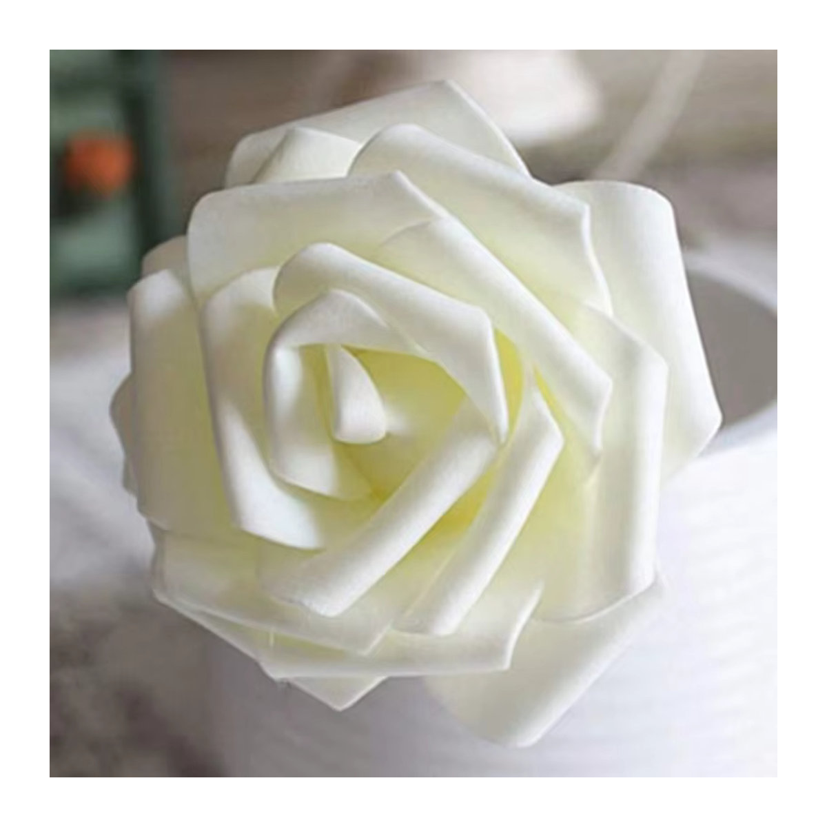 HUAYUXIANG Künstliche Rosenblüten als Einzelstiele für Hochzeitsstrauß und Dekoration in Schwarz und Weiß - Bild 3