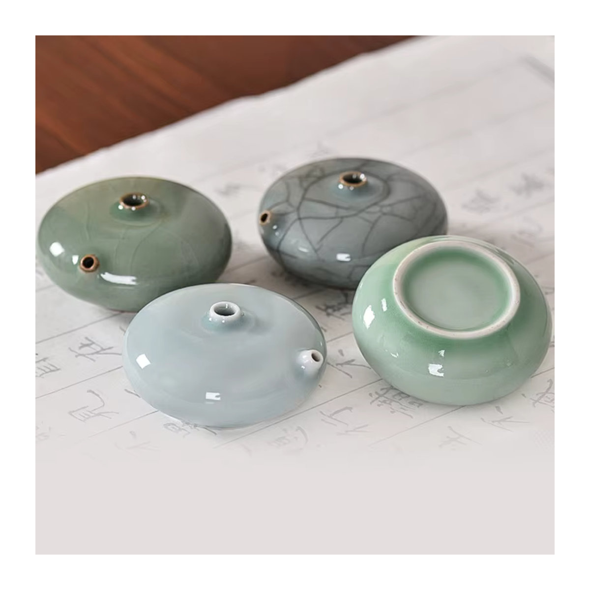Huichang Rui Ru Ofen Seladon-Tintenstein aus Keramik im chinesischen Stil mit Wassertropfen-Design - Bild 2