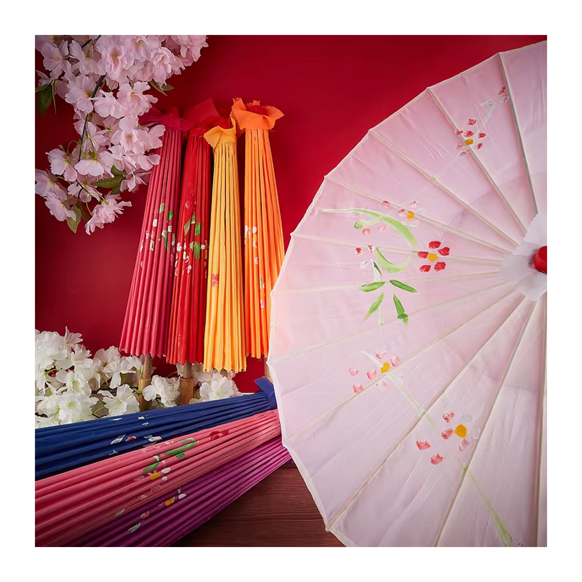 JETTING Dekorativer Japanischer Regenschirm mit Kirschblüten-Design aus Seidenstoff und Ölpapier, Weiß/Mehrfarbig, Durchmesser: 82-84 cm - Bild 2