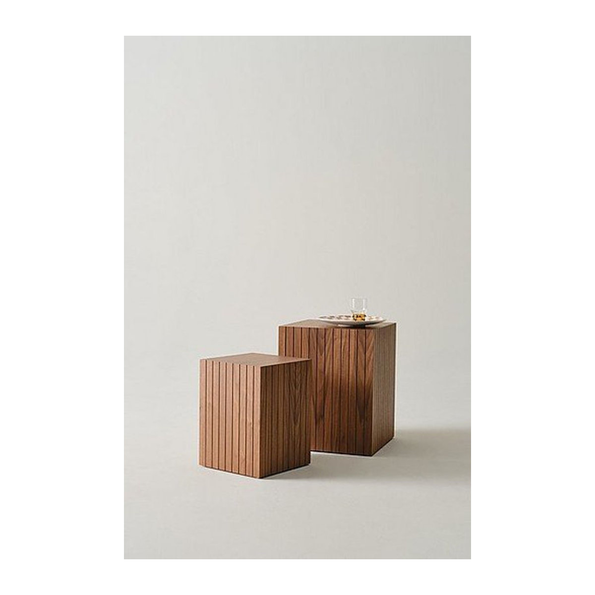 Jotex Beistelltisch 2er-Pack Palanzo in Nussbaum Braun, Modern und Minimalistisch, Quadratisch, B/T/H: 30 x 30 cm und 40 x 40 cm - Bild 1