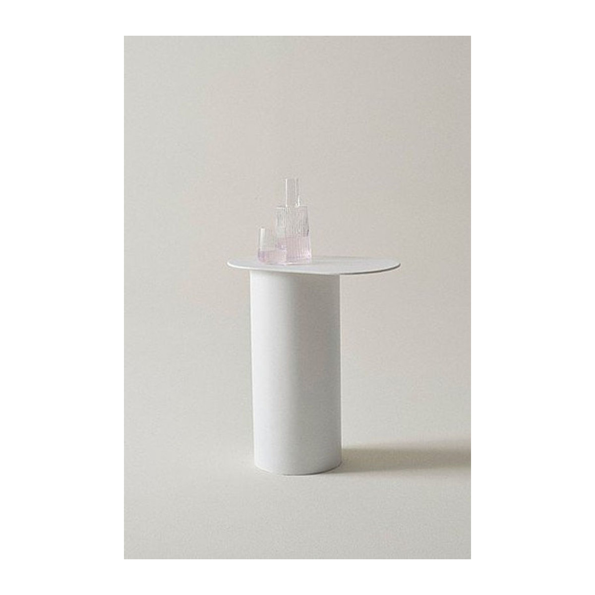 Jotex Beistelltisch Organisch in Weiß Minimalistisch B: 51 cm, H: 60 cm - Bild 1
