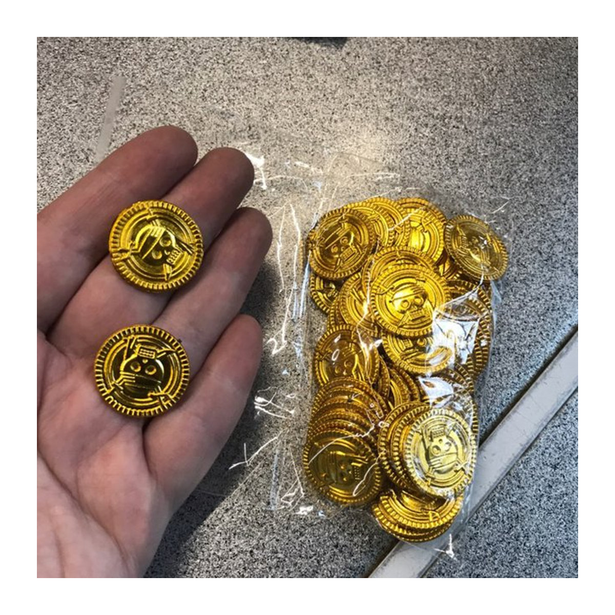 joy-enlife Piraten Goldmünzen aus Kunststoff für Kinder als Schatzmünzen Requisiten für Halloween und Geburtstag in Gold - Bild 1