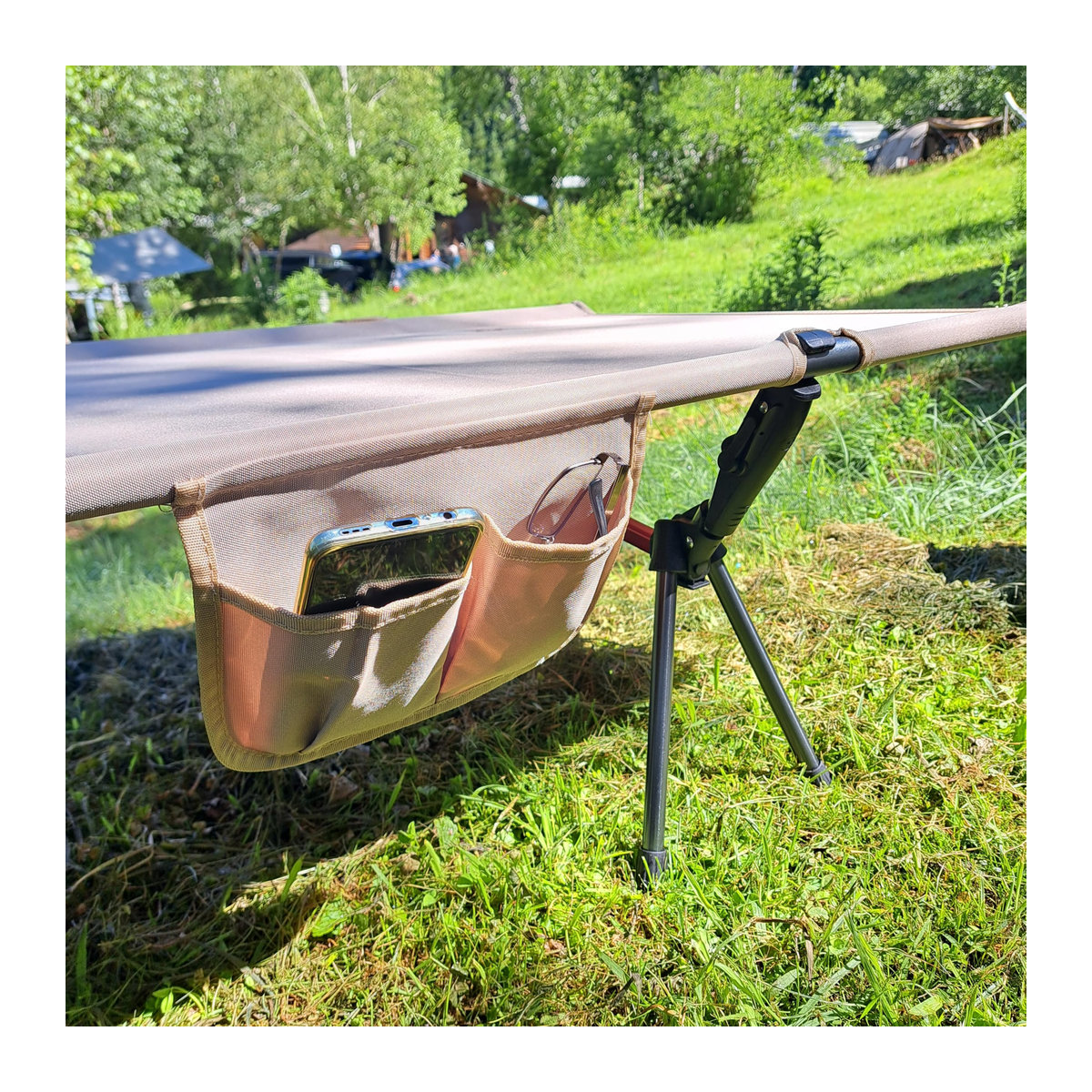 JushiRokka Verstellbares Camping-Feldbett in Schwarz mit 2-Wege-Höhenverstellung und Aufbewahrungstasche - Bild 2