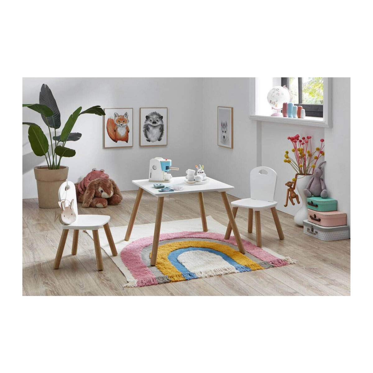 Karin Kindermöbel Set aus Kiefer und Holzwerkstoff mit 1 Tisch und 2 Stühlen in Weiß und Natur - Bild 3