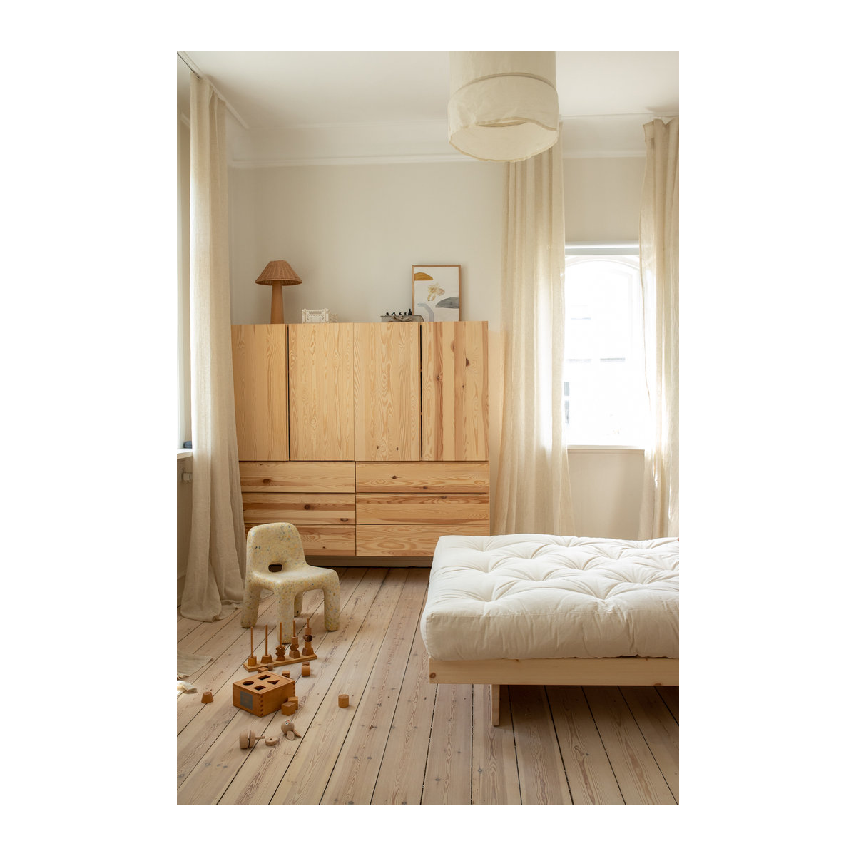 Karup Kanso Bett aus Kiefer in Natur Braun im skandinavischen Design - Bild 3